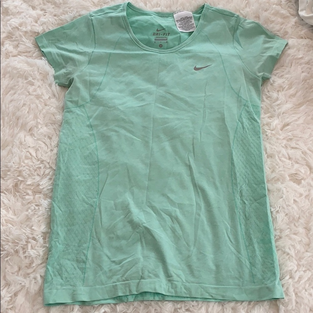 Nike dri fit top